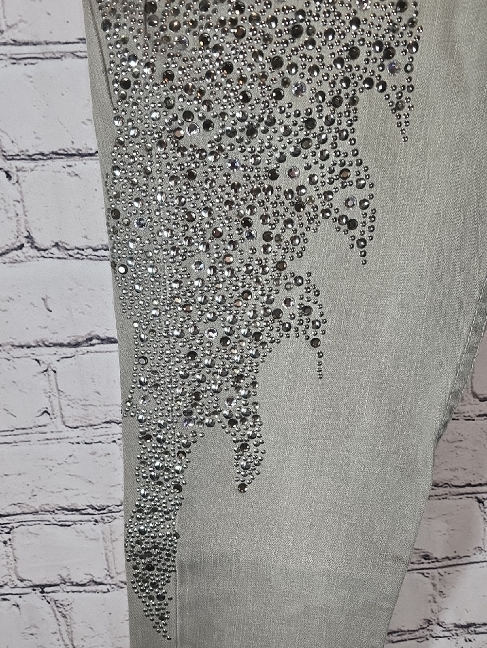 Haute Hippie Light Gray Jeans with Crystal Embellishment Size 29 EUC - Picture 6 of 12